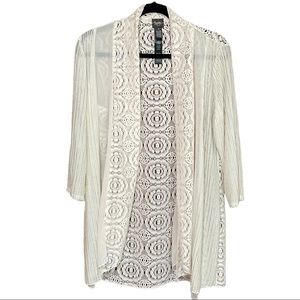 Travelers by Chico off-white open cardigan w/lace Chico’s size 1 (US 8-10)
